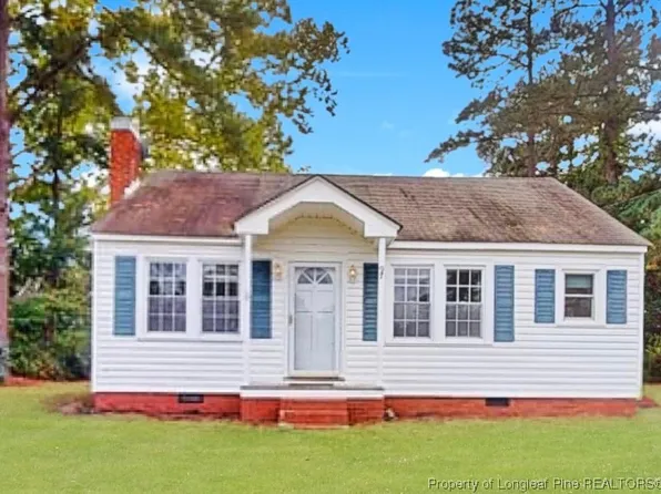 97 Peach St, Clarkton, NC 28433