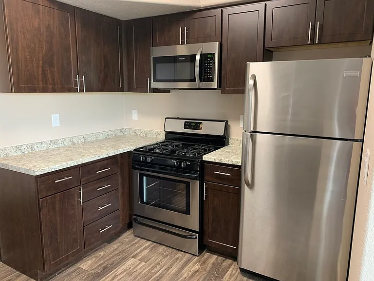 Spanish Ridge Apartments — Photo 5