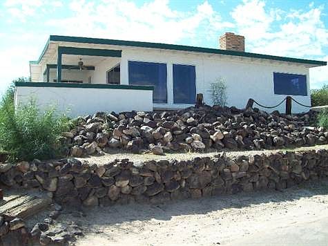 1st image of 1063 Terrace Dr
