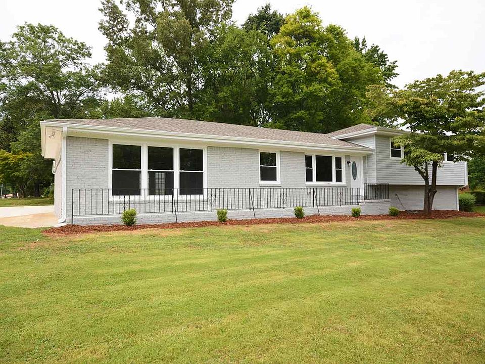 1st image of 401 Forrest Park Ct NW