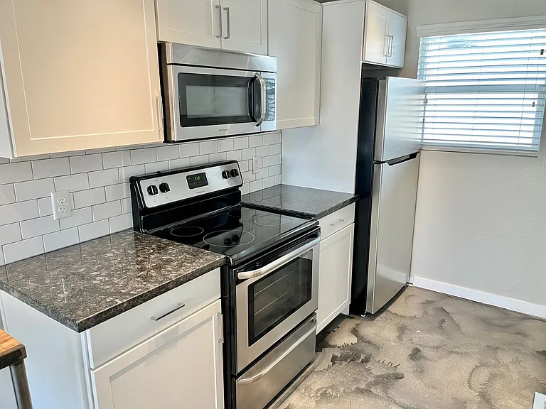4207 N 27th St #2 — Photo 15