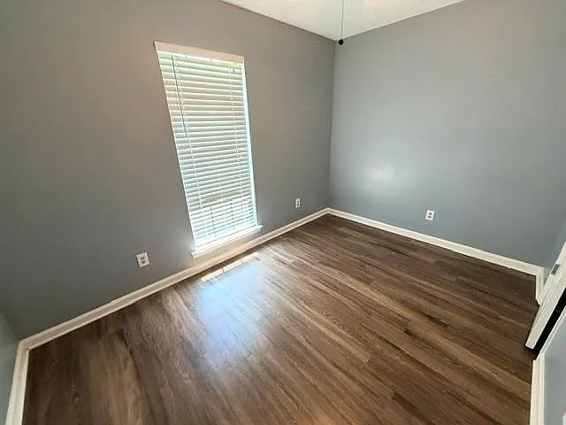 972 Faulkner Rd — Photo 11
