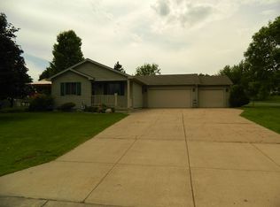 304 8th Ave, Edgar, WI 54426
