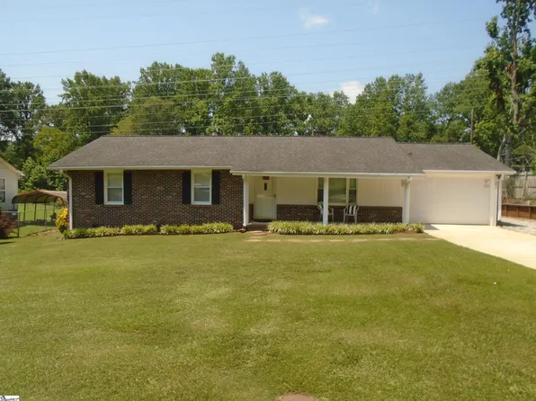 424 Penarth Dr, Greenville, SC 29617