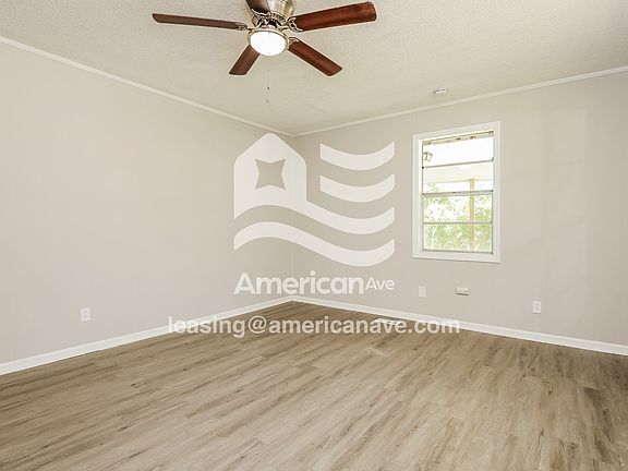 25421_003_living_room_13810367.jpg