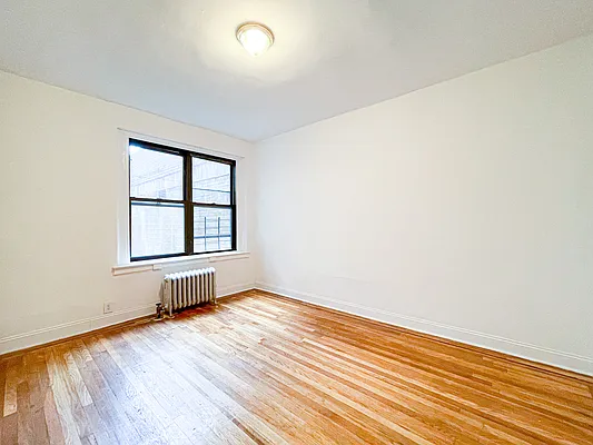 Rented by Urban Real Estate Property Group Inc | media 10