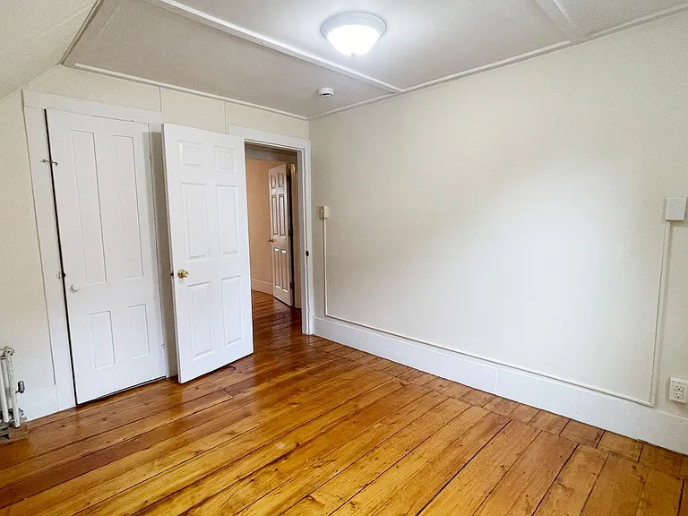 6 Maple St — Photo 23