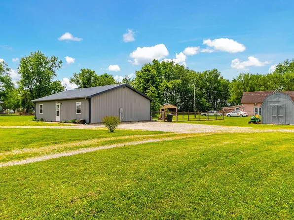 305 N Morris Ave, Clark, MO 65243
