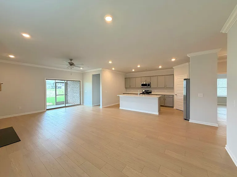 131 Clift Creek Dr — Photo 8