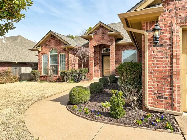 2809 Sterling Dr, Edmond, OK 73012
