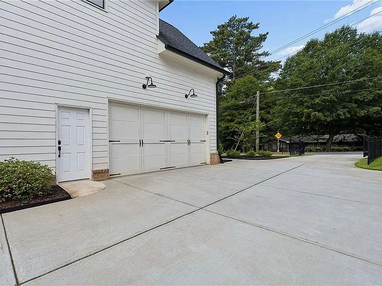 3937 N Cooper Lake Rd SE — Photo 47
