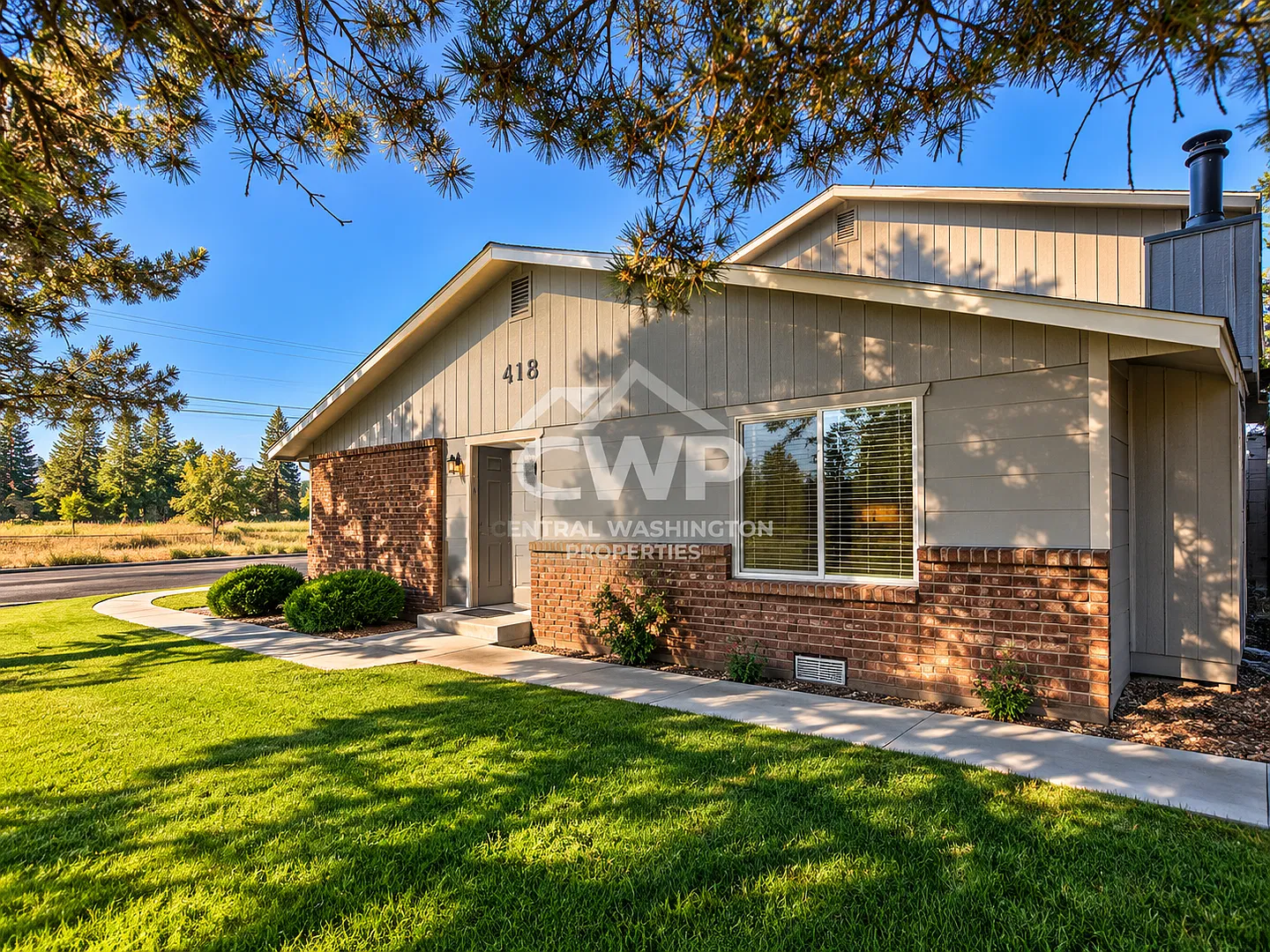 418 S. 61st Ave. — Photo 1