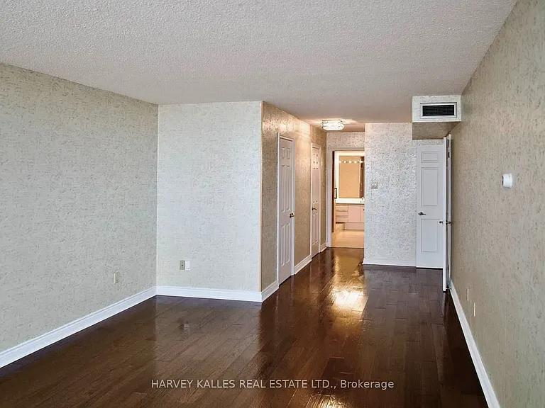 65 Spring Garden Ave #1811 — Photo 15