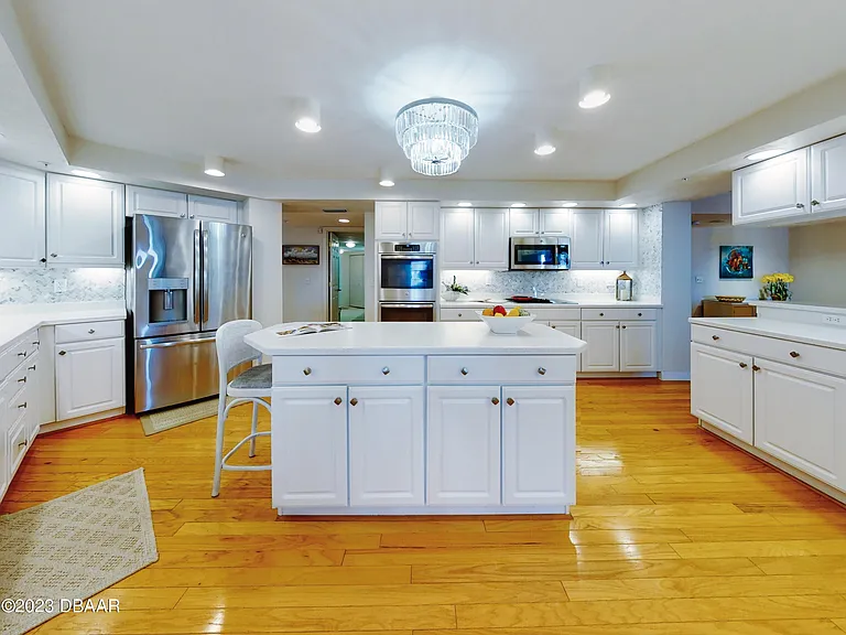 1 John Anderson Dr #Penthouse 7 — Photo 47