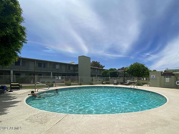 2nd image of 1702 W Tuckey Ln Unit 219