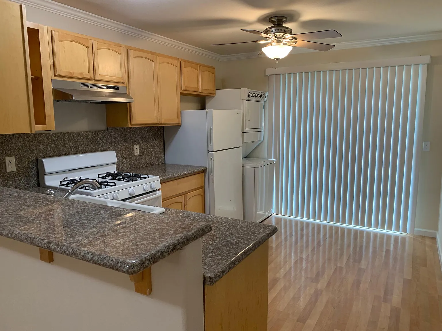 1541 La Esplanada Pl — Photo 2