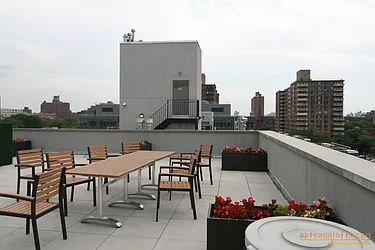 Rented by aptsandlofts.com