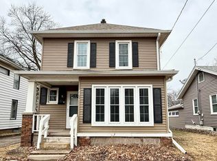 1157 23rd St, Moline, IL 61265