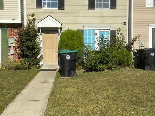 51 Victoria Manor Ct, Sicklerville, NJ 08081