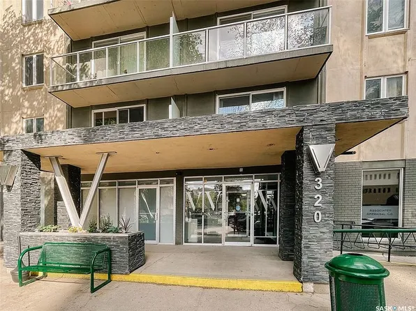 320 5th Ave N #1104, Saskatoon, SK S7K 2P5