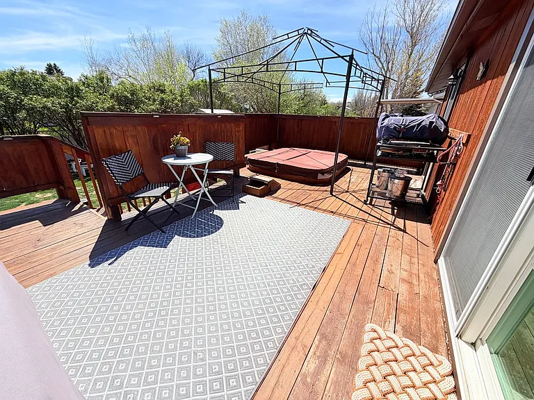 1032 25th Ave SW — Photo 25