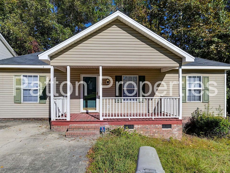 1st image of 131 Renaissance Way