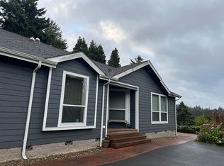92950 Lakeshore Dr, Langlois, OR 97450