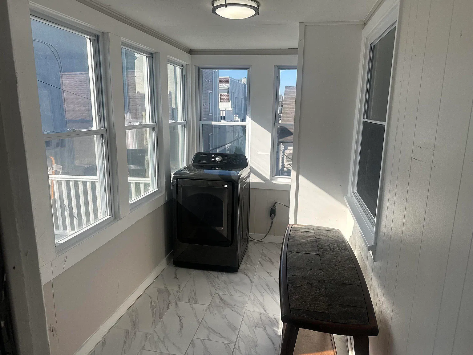 2 bed, 1.0 bath, $2,200 — Photo 2