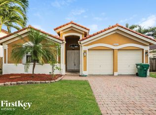 16436 SW 67th Ter, Miami, FL 33193