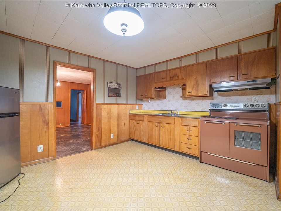 9359 Teays Valley Rd, Scott Depot, WV 25560 Zillow