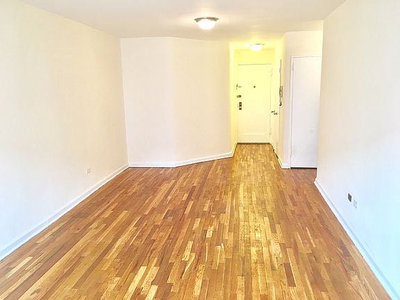4th image of 67-25 Clyde St APT 5M