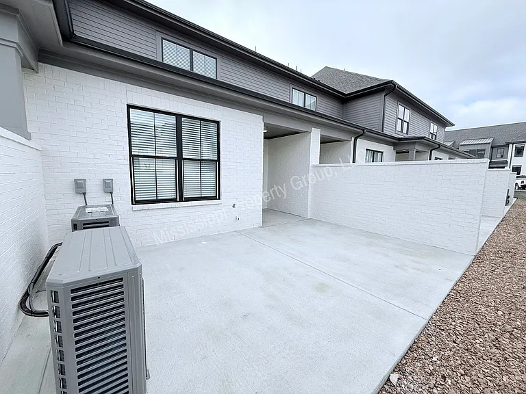 613 Miramar Ln — Photo 29