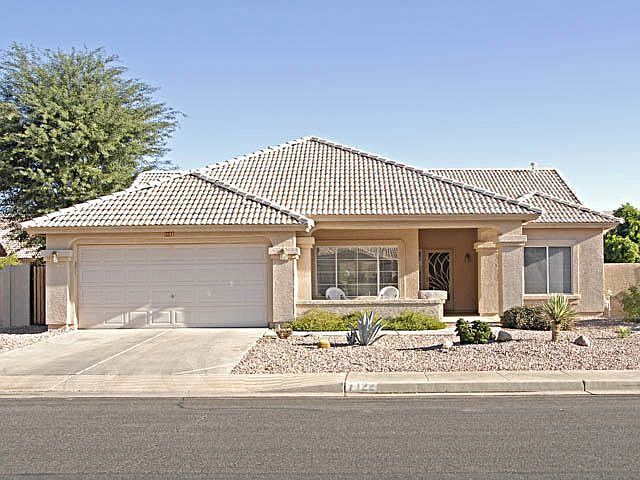 Front view of home