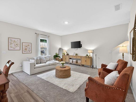 2nd image of 764 Knightsbridge Ln