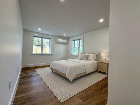 61 Old Amherst Rd #7, Sunderland, MA 01375