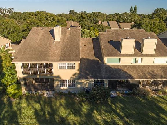 4th image of 57 Pelican Pl #404