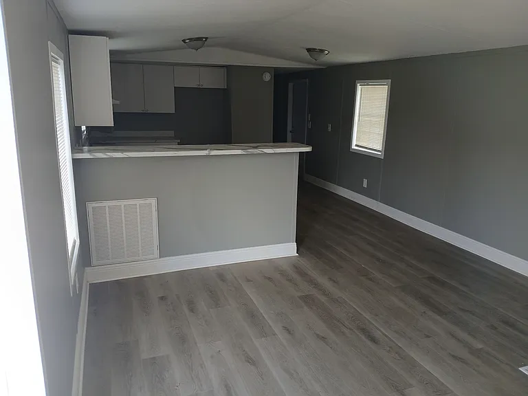 2805 Mineola Dr #22 — Photo 3