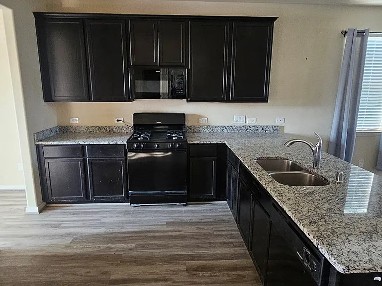 15602 Egret Field Ln — Photo 11