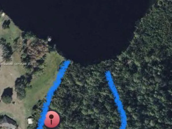 4 Twin Lakes Rnch #F, Miami, FL 33179