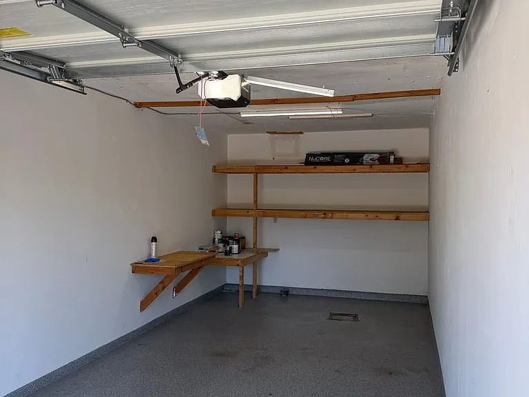 2524 Haller St #B — Photo 13