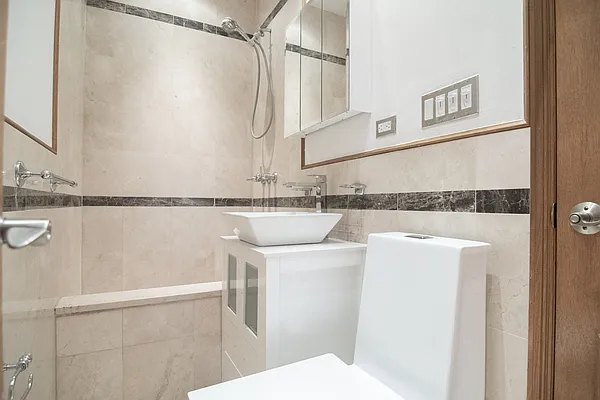 Rented by WAM Partners - William Moses Co. | media 61