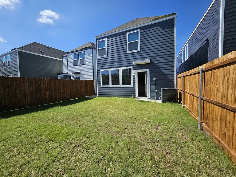 213 Arbor Dr — Photo 34