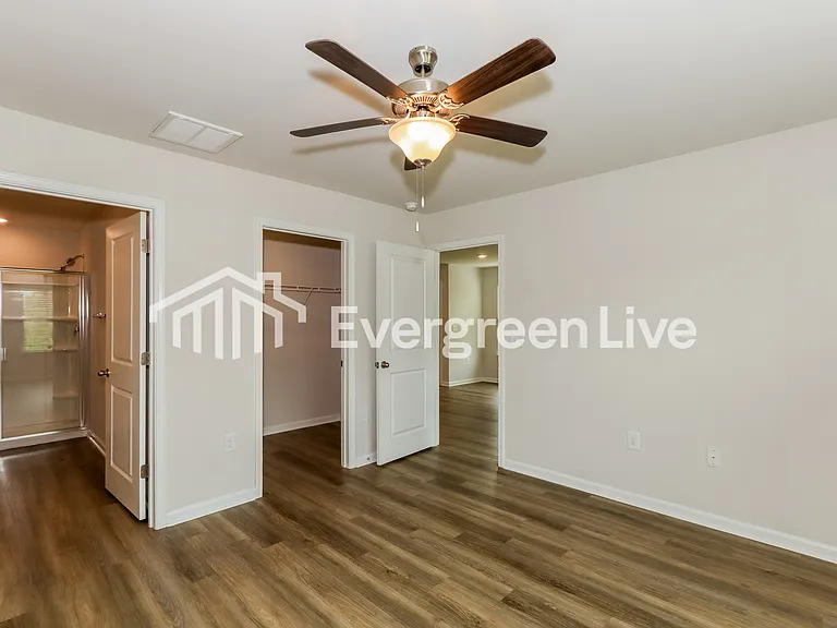 2223 Courtina Way — Photo 8
