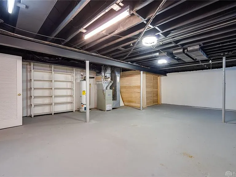 314 Beverly Pl — Photo 33