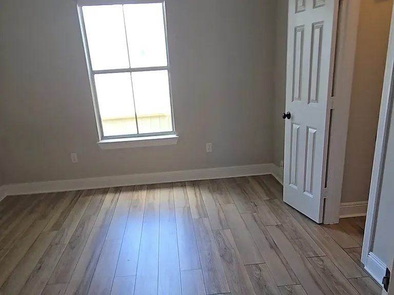 818 Meadow Bend Dr #G — Photo 2