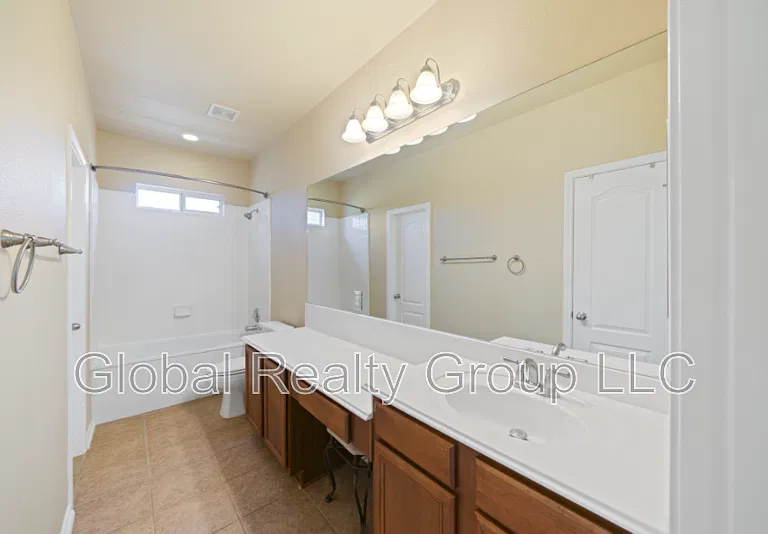 308 Rustic Trl — Photo 21