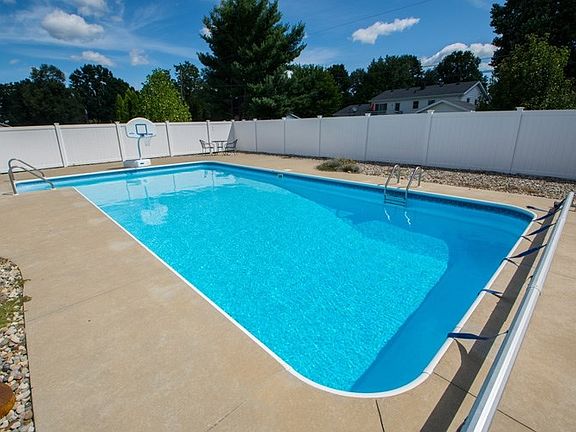 2nd image of 510 Shepherds Cove Dr