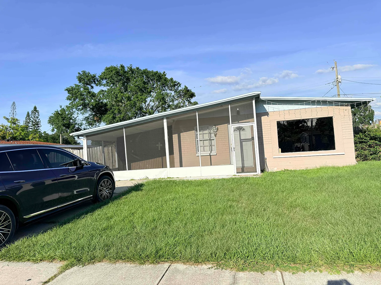 3 bed, 1386 sqft, $2,000 — Photo 1