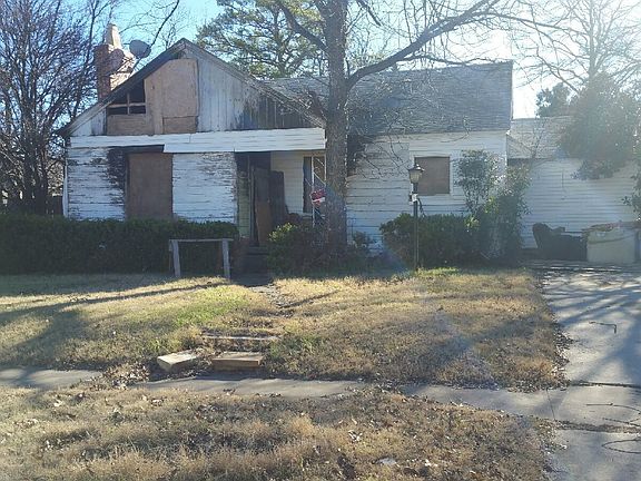 3rd image of 2909 Avenue L