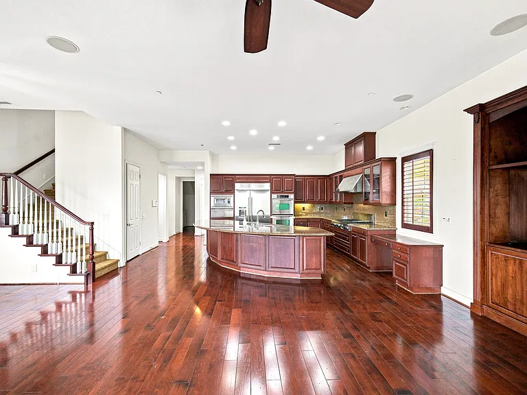 4963 Lone Acres Ct — Photo 17